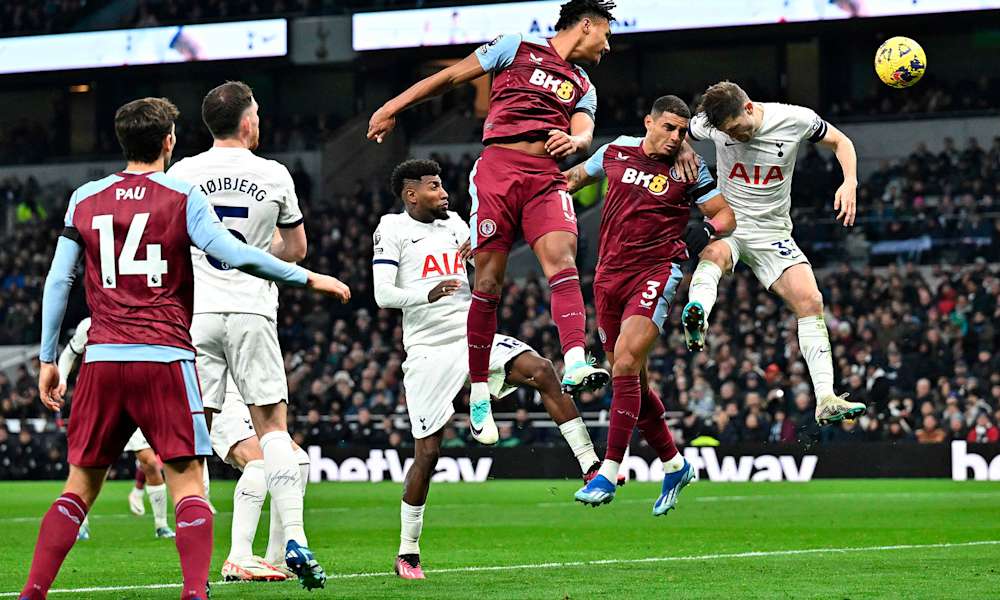 Det går hett till i bland i Premier League som här i en match mellan Tottenham och Aston Villa i omgång 13, 2023.